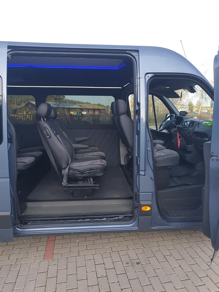 Przestronna kabina pasażerska